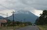 23-wjazd_do_la_fortuna-przed_nami_arenal_w_chmurach