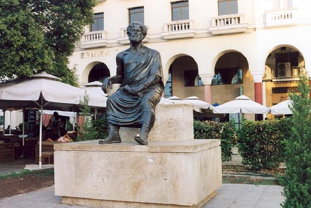 14-pomnik_arystotelesa-saloniki_2004.jpg