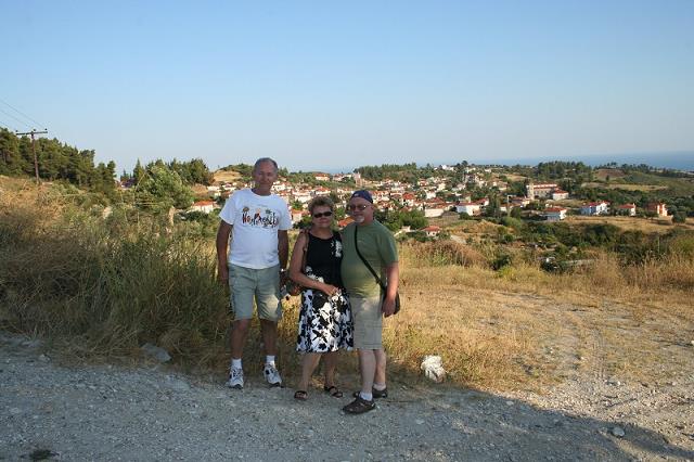38-widok_na_male_miasteczko_na_koncu_polwyspu_kassandra-chalkidiki.jpg