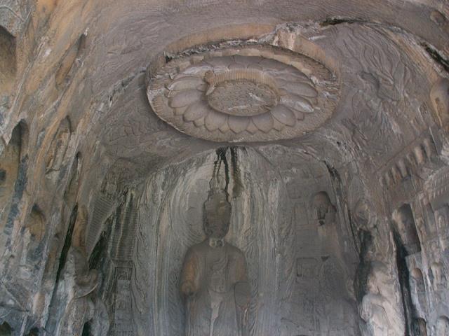 72-wnetrze_groty_longmen.jpg