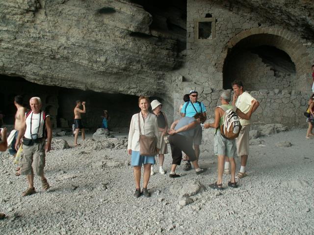 09-rezerwat_nowy_swiat_(nowyj_swiet)-grota_golicyna.jpg