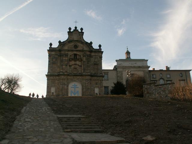11-klasztor_na_sw_krzyzu.jpg