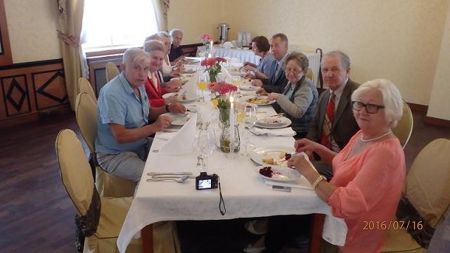 28-pamiatkowe_zdjecie_w_restauracji-_lipec_16-2016.jpg