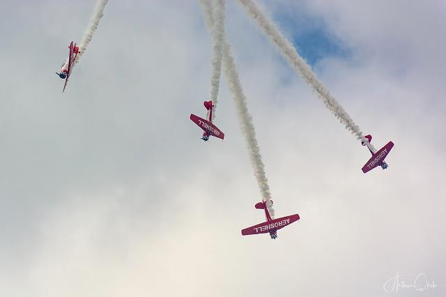 2-air_show_-_fl.jpg