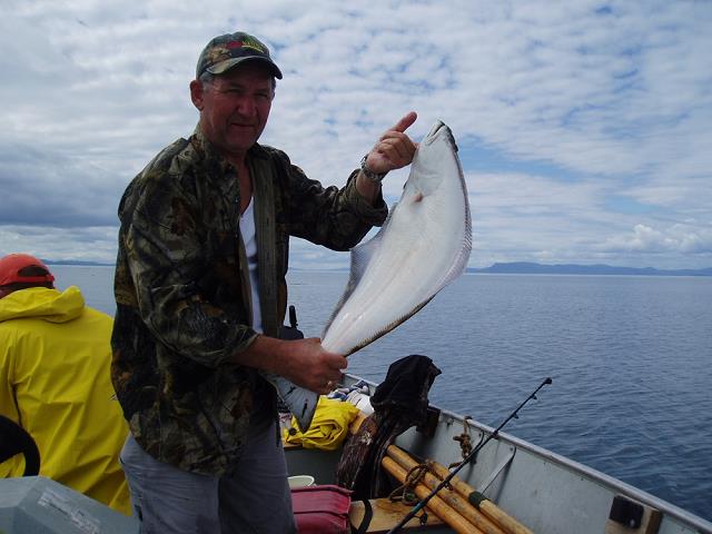 29-jozek_i_jego_pierwszy_halibut.jpg